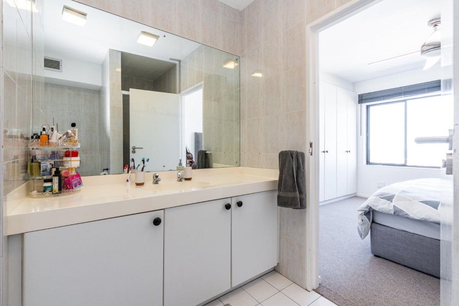 2 Bedroom Property for Sale in Fresnaye Western Cape